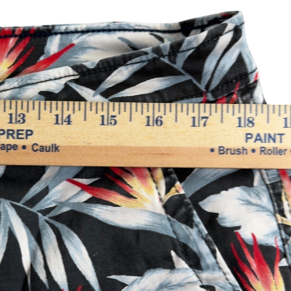 American Eagle Mens Tropical Bird of Paradise Active Flex Chino Shorts Black 36 - Picture 8 of 13